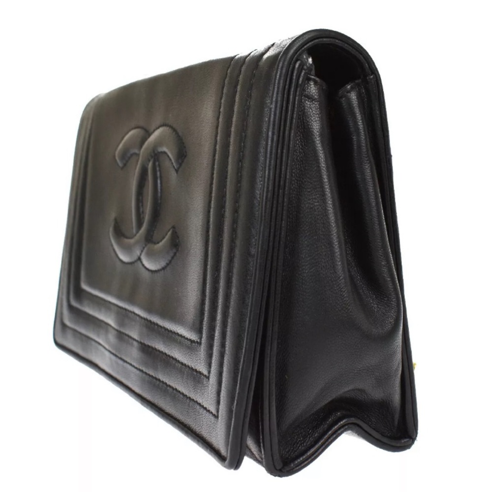 🎀SOLD🎀 Chanel Timeless Crossbody Bag - Picture 2 of 10